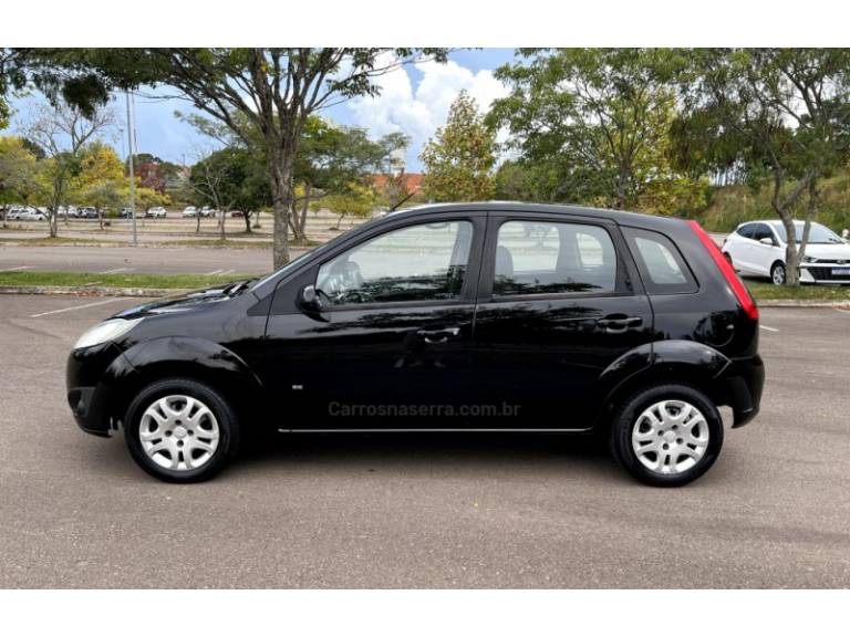 FORD - FIESTA - 2013/2014 - Preta - R$ 35.000,00